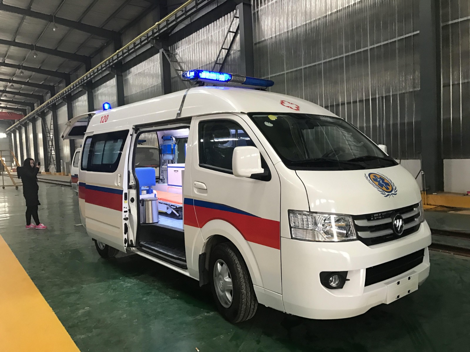 普兰县救护车转院
